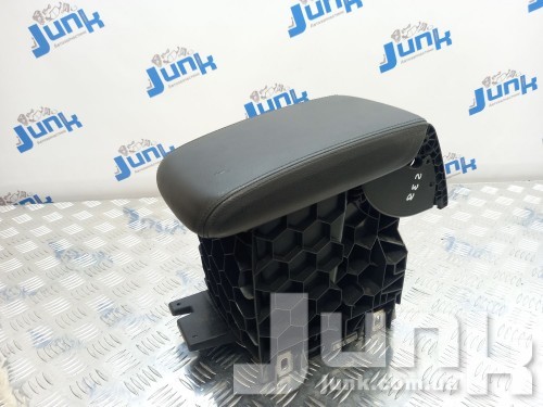 Крышка подлокотника для Вольксваген Passat B7 oe 561864207SK84 разборка бу