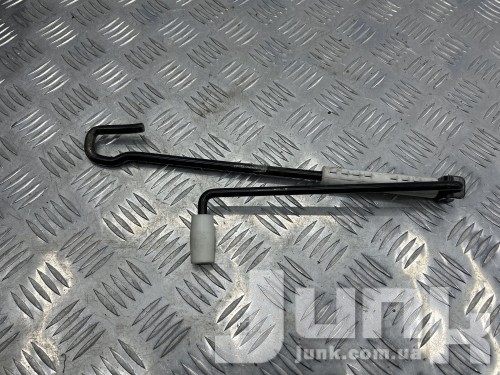 Рукоятка домкрата для Вольксваген Atlas oe 7N0011221 запчасти бу Рукоятка домкрата для Вольксваген Atlas oe 7N0011221 разборка бу