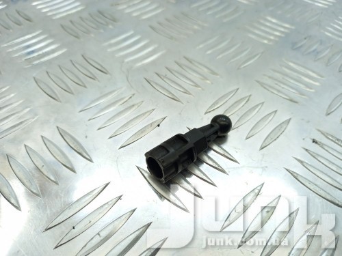 Кронштейн декоративной накладки для Dodge Journey oe 4891847AA разборка бу