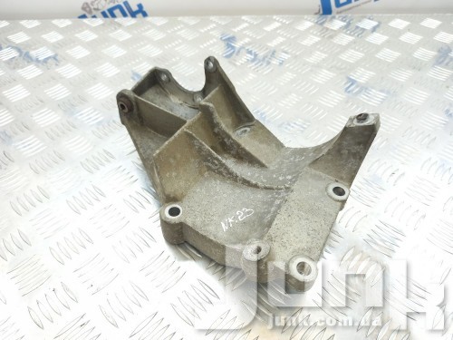 Кронштейн насоса ГУР для Вольксваген Touareg I oe 077260885M разборка бу