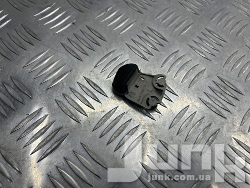 Отбойник капота левый для BMW E90 oe 51237159195 запчасти бу Отбойник капота левый для BMW E90 oe 51237159195 разборка бу