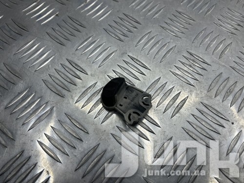 Отбойник капота правый для BMW E90 oe 51237159196 запчасти бу Отбойник капота правый для BMW E90 oe 51237159196 разборка бу