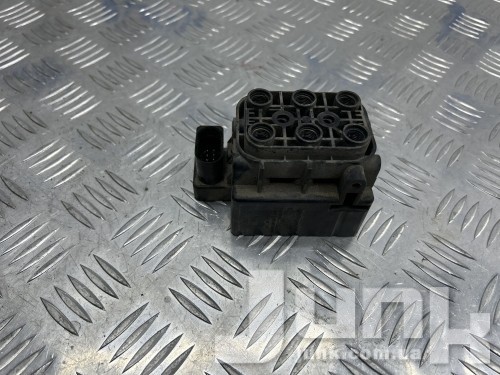 Блок клапанов для Tesla Model S oe 600640600A разборка бу