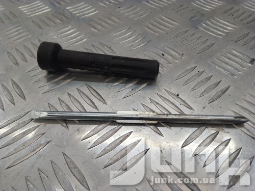Отвертка со сменными насадками для Audi Q5 oe 1J0012255 разборка бу