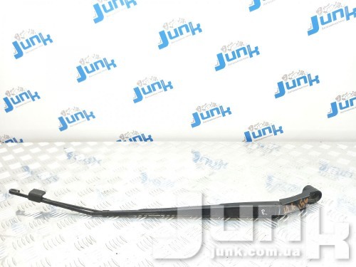 Рычаг поводок (щетко-держатель) правый для Mazda CX-30 oe DNBJ67321 запчасти бу Рычаг поводок (щетко-держатель) правый для Mazda CX-30 oe DNBJ67321 разборка бу
