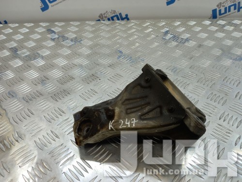 Кронштейн двигателя правый для BMW X3 F25 oe 22116784824 запчасти бу Кронштейн двигателя правый для BMW X3 F25 oe 22116784824 разборка бу