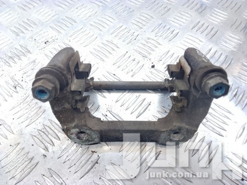 Скоба заднего суппорта для Volvo S60 II oe 36001383 запчасти бу Скоба заднего суппорта для Volvo S60 II oe 36001383 разборка бу