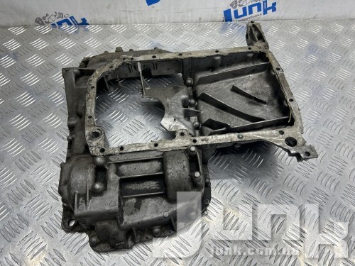 Поддон верхний для Ауди А6 С5 oe 059103603J разборка бу