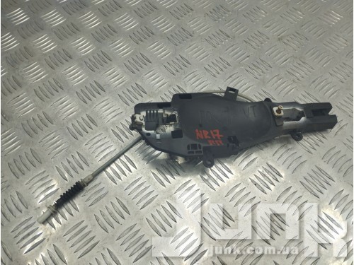 Опорная скоба передней правой двери для BMW E90 oe 51227199836 запчасти бу Опорная скоба передней правой двери для BMW E90 oe 51227199836 разборка бу