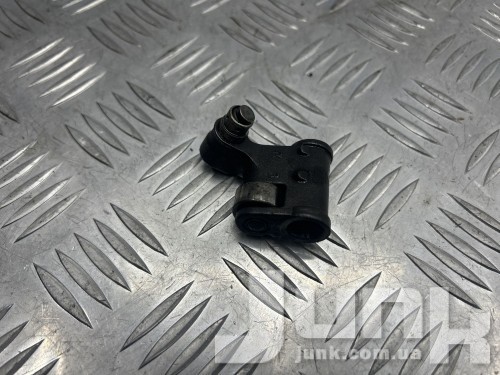 Рокер выпускной для Audi A4 B7 oe 03G109412B разборка бу