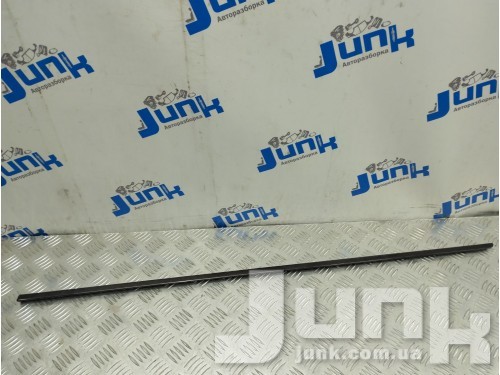 Молдинг двери задней левой верхний для Mercedes W210 oe A2106900980 разборка бу