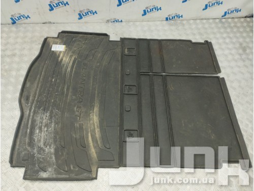 Коврик багажника для Hyundai Elantra GT oe запчасти бу Коврик багажника для Hyundai Elantra GT oe разборка бу