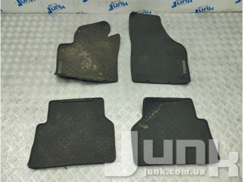 Коврики салона резина для Вольксваген Tiguan I oe 5N106150282V разборка бу