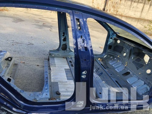 Центральная стойка с порогом правая для Tesla Model 3 oe 1504888S0B разборка бу