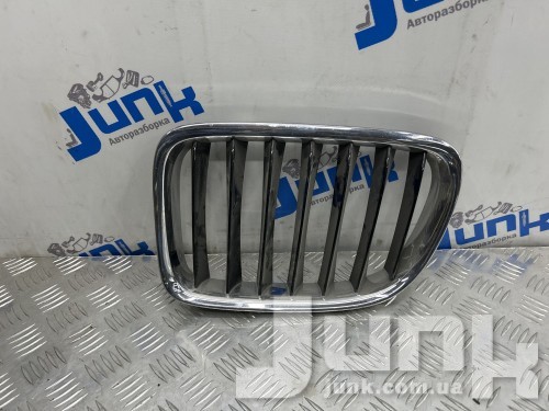 Решетка радиатора левая для BMW X1 E84 oe 51112993305 разборка бу