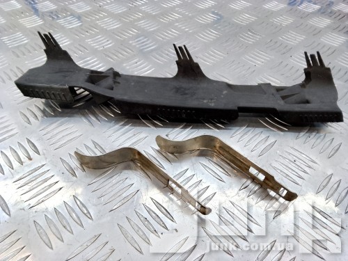 Кронштейн крепления фары правой для BMW 7-серия G11 2016-2022 oe 63117440356 запчасти бу Кронштейн крепления фары правой для BMW 7-серия G11 2016-2022 oe 63117440356 разборка бу