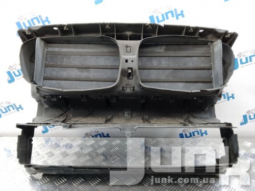 Воздуховод панели радиатора для BMW F02 oe 51747187290 разборка бу