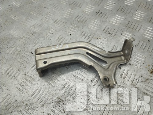 Кронштейн крепления радиатора правый для Mercedes W222 S-Klasse 2014-2020 oe A2226260414 запчасти бу Кронштейн крепления радиатора правый для Mercedes W222 S-Klasse 2014-2020 oe A2226260414 разборка бу