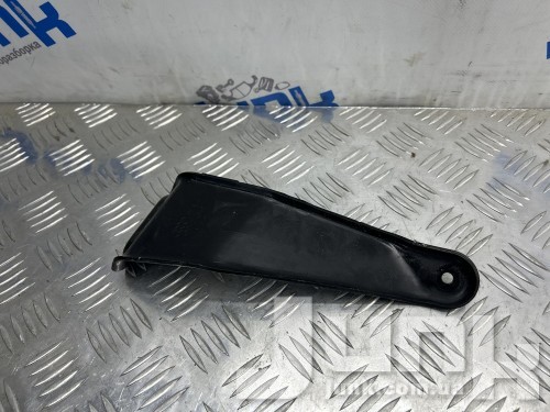 Кронштейн дополнительного  радиатора для Audi Q7 4M oe 4M0121264B разборка бу