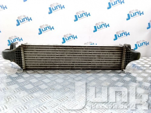 Радиатор интеркулера для Mercedes C117 CLA oe A2465000900 разборка бу