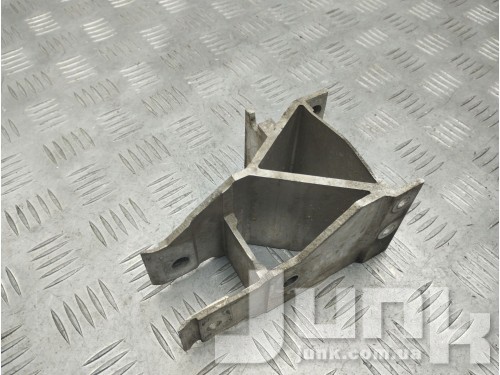 Кронштейн усилителя переднего бампера левый для BMW 7-серия G11 2016-2022 oe 51117357215 запчасти бу Кронштейн усилителя переднего бампера левый для BMW 7-серия G11 2016-2022 oe 51117357215 разборка бу