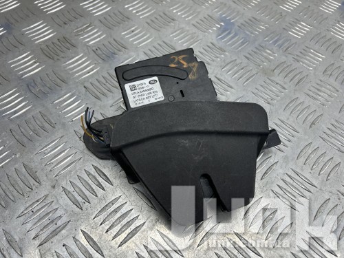 Замок крышки багажника правый для Land Rover Range Rover IV (L405) 2012-2021 oe LR048310 разборка бу