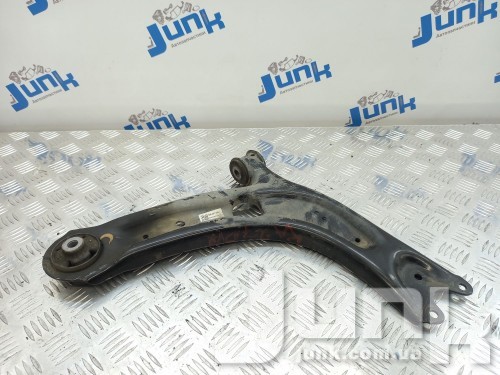 Рычаг передней подвеки нижний правый для Вольксваген Tiguan 2 oe 3Q0407152AA разборка бу