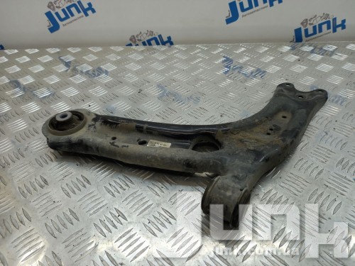 Рычаг передней подвеcки нижний левый для Вольксваген Tiguan 2 oe 3Q0407151L разборка бу