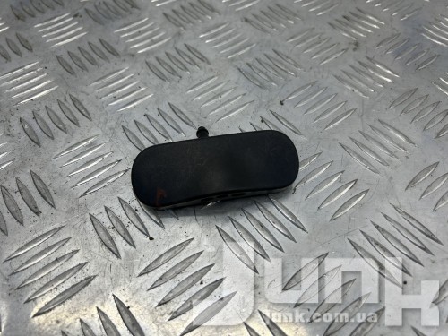 Форсунка омывателя лобового стекла левая oe 8V5955987E разборка бу
