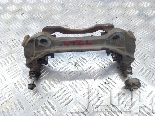 Скоба переднего левого суппорта oe 3QF615125A разборка бу