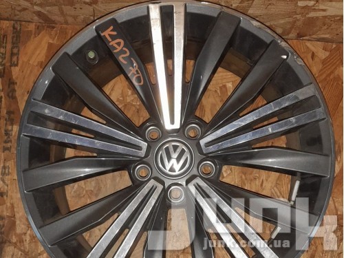 Volkswagen OEM 5NN601025L 7x18 5x112 ET43 DIA57,1 (anthracite polished) Б/У запчасти бу Volkswagen OEM 5NN601025L 7x18 5x112 ET43 DIA57,1 (anthracite polished) Б/У разборка бу