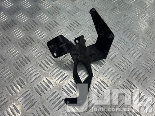 Кронштейн дополнительного насоса ож для Audi Q7 4M oe 4M0819147E разборка бу