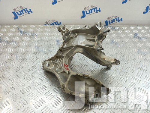 Кронштейн переднего подрамника правый для Audi Q5 II FY oe 80A399296R разборка бу
