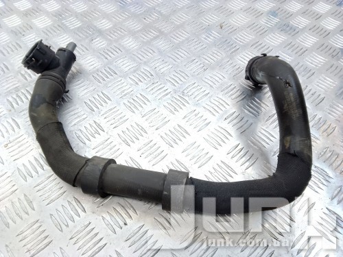 Патрубок системы охлаждения для Audi A3 8V oe 5Q0122051B запчасти бу Патрубок системы охлаждения для Audi A3 8V oe 5Q0122051B разборка бу