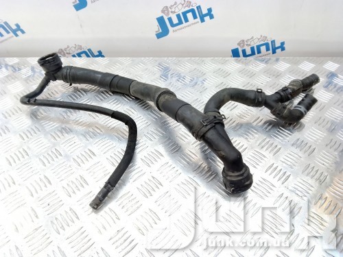 Патрубок системы охлаждения для Audi A3 8V oe 5Q0122101FJ запчасти бу Патрубок системы охлаждения для Audi A3 8V oe 5Q0122101FJ разборка бу