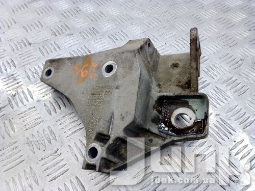 Кронштейн двигателя для Volvo XC60 І oe 30793311 разборка бу