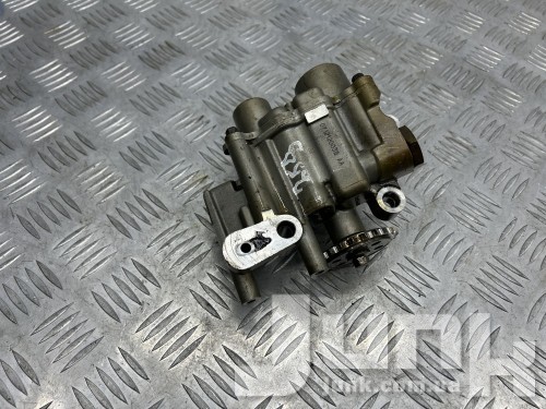 Масляный насос для Land Rover Range Rover IV (L405) 2012-2021 oe LR035118 разборка бу