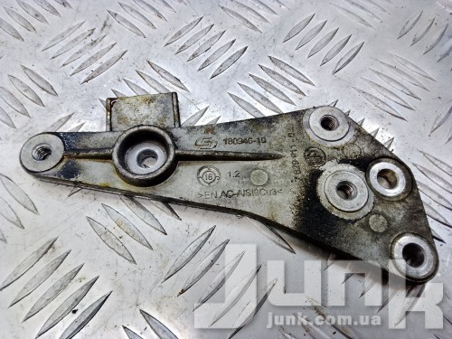 Кронштейн помпы для BMW X5 F15 oe 11517629911 разборка бу