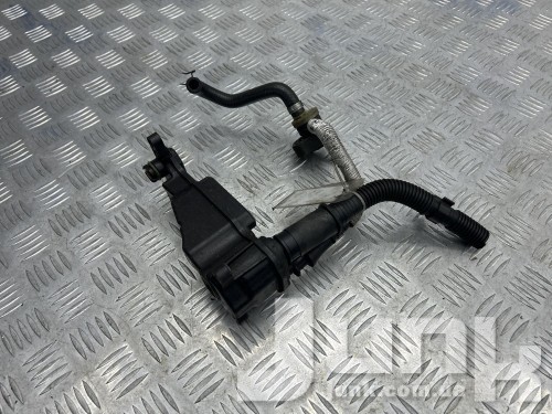 Патрубок воздушного фильтра с клапаном вентиляции для Mercedes C117 CLA oe A2700900700 разборка бу