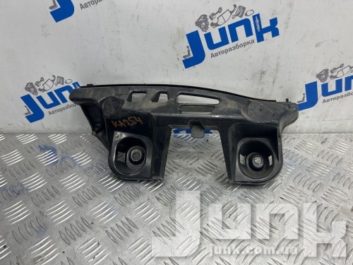 Кронштейн заднего бампера правый для Mercedes C117 CLA