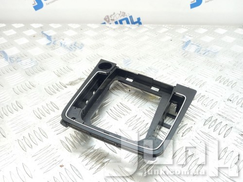 Накладка центральной консоли для Вольксваген Golf MK7 oe 5GM864263CDGT разборка бу