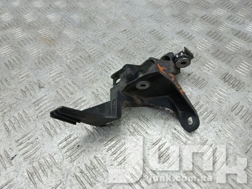 Кронштейн переднего бампера правый для Audi TT (8J) 2006-2014