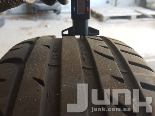 Tigar UHP 215/60 R17 96H Б/У 5,5 мм